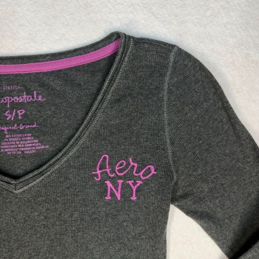 Aeropostale Aero NY V-Neck Long Sleeve Top – Size S/P | Y2K - Picture 3 of 11